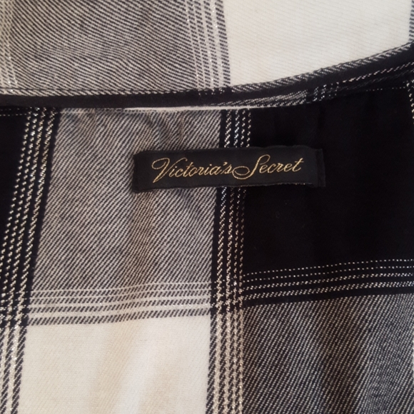 Victoria's secret pajama set large - Picture 3 of 7